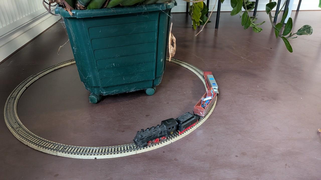 Eine kleine Modelleisenbahn des FYMT-Projekts im IT-Sevicecenter Krefeld-Süd