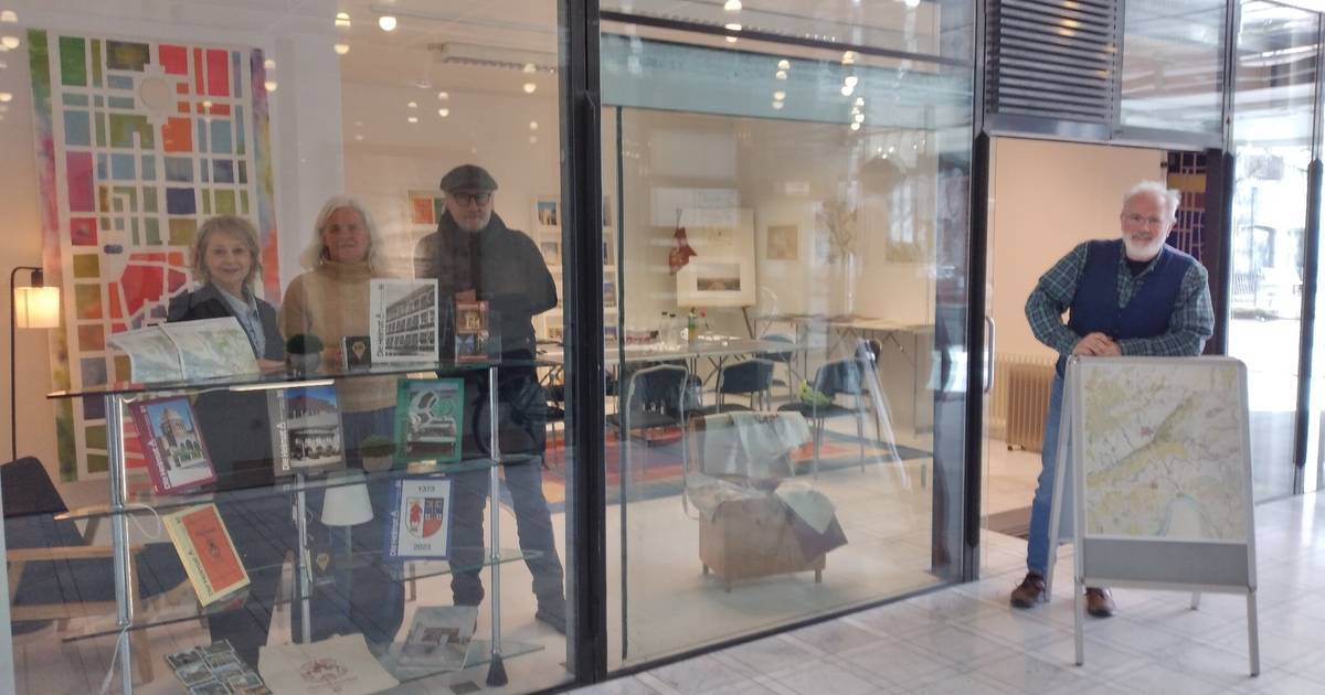 In der Seidengalerie, im Herzen der Innenstadt, hat der Verein für Heimatkunde ein Domizil bezogen. Er bietet den Mitgliedern einen Standort und steht jedem Bürger zu Besuchen offen. 