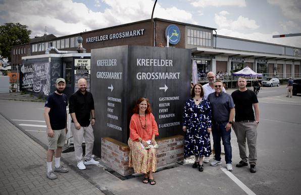 Bald werden die letzten Baken, Absperrungen und Baustellenschilder vom Krefelder Großmarkt verschwunden sein.